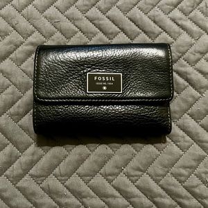Fossil Women’s Black Leather Trifold Wallet